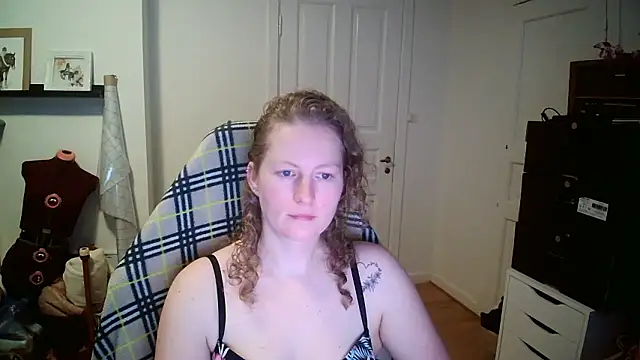 Girlnina-1995 webcam