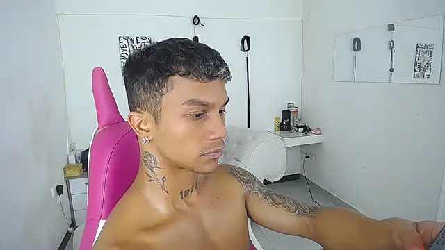 Leonard_Price webcam