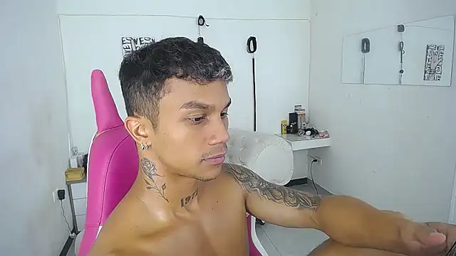 Leonard_Price webcam