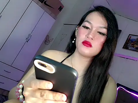Miss_twinny21 webcam