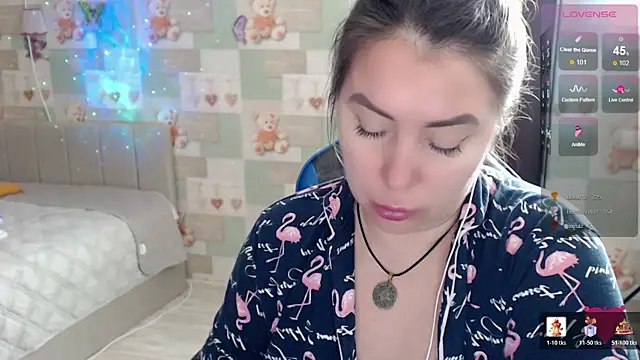 korolek12 - Korolek12's free webcam