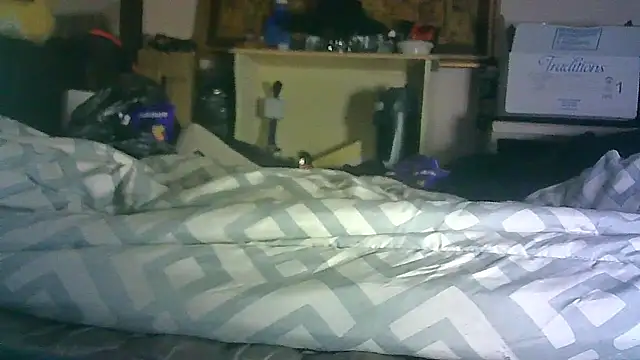 ON3YOULLN3VER_FIR3 webcam