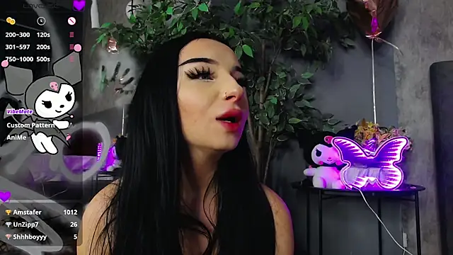 ScarlettJakobs webcam