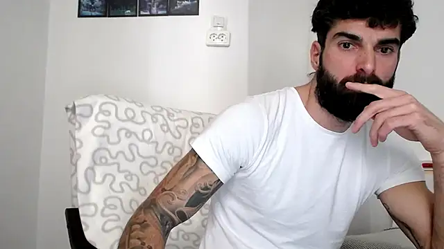 verycutex - Verycutex's free webcam - UK Sex Cams