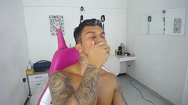 Leonard_Price webcam