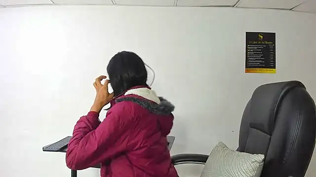 Aisha_hotts777 webcam