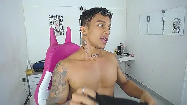 Leonard_Price webcam