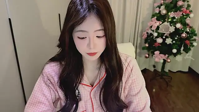 美女Onecutelittle在线直播