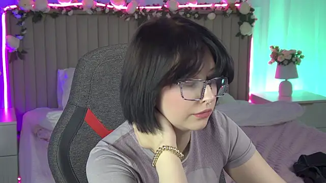 elenasomerhalder - ElenaSomerhalder's free webcam - UK Sex Cams