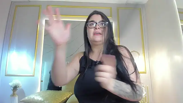 VioletaMaddox webcam