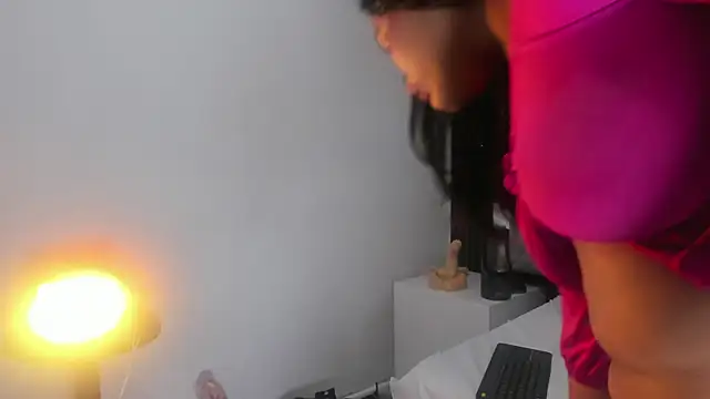 Sara_Channel01 webcam