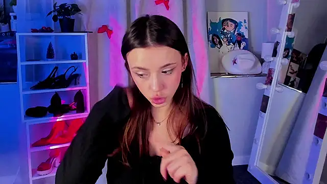 Sahara_Shields webcam