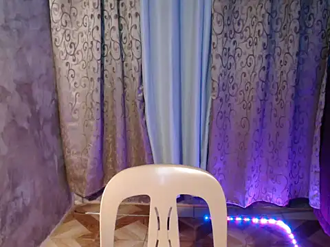 Urhotsilverboy webcam