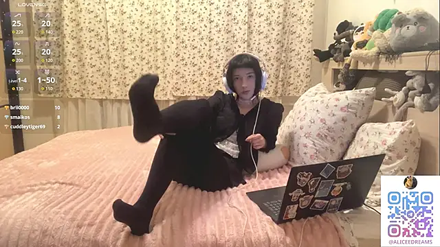 AliceInYourWonders webcam