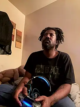 viceutk1 (Ask my age) - Let’s play