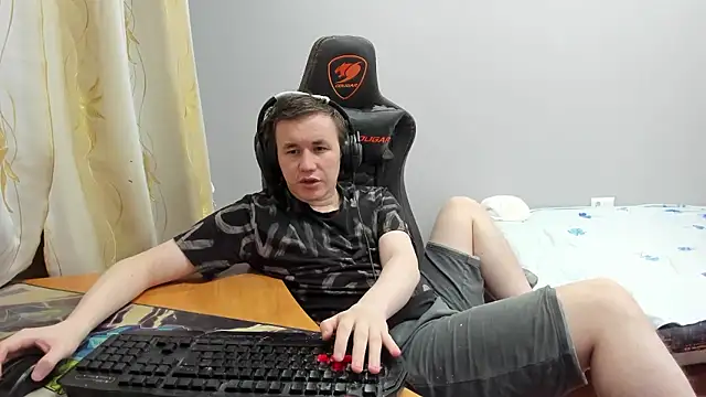 iliaskrislove webcam