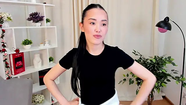 KellyKaai live cam screenshot female on Token.Show — Token Tipping & Live Cams