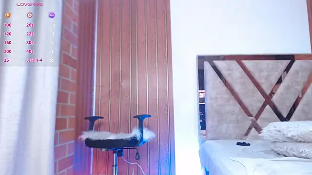 AGATHAA_WHITE webcam