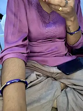 Cute-Telugu-Teacher webcam