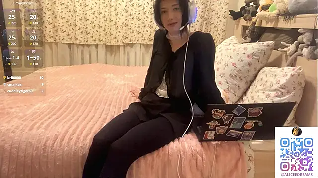 AliceInYourWonders webcam