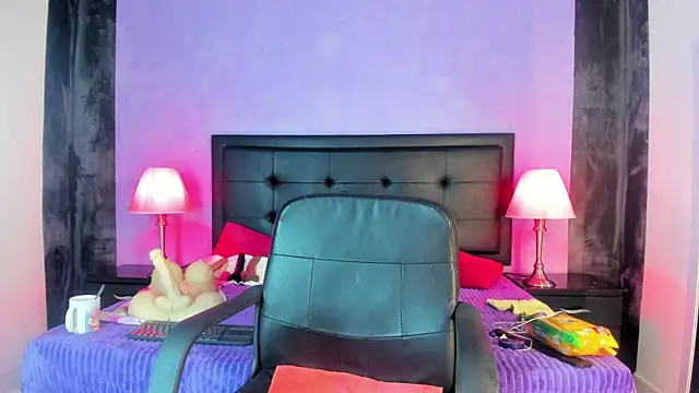 MaduraLuciana webcam