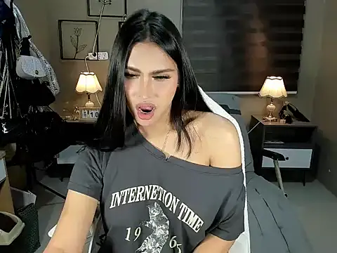 EternityBanks webcam