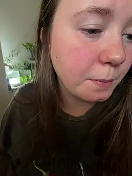 Webcam Model (remirann_)  is live.Free join now!