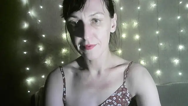 MarieODahliaS webcam