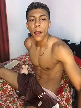 rickyebony - RickyEbony's free webcam