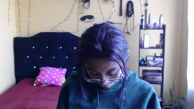 violet_and_smith (G young) - Cum on my feet 🦶💦🦶💦