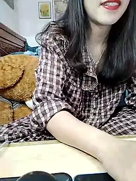 cream1299 live cam screenshot female from Vietnam on Gratis Show – Free Live Cams
