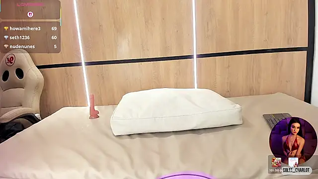 charlotte_colee webcam