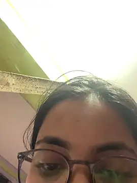 Webcam Model (Sandhya_77)  is live.Free join now!