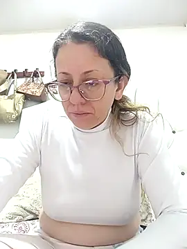 miss_hanna07 (F milf) - Riding a dildo