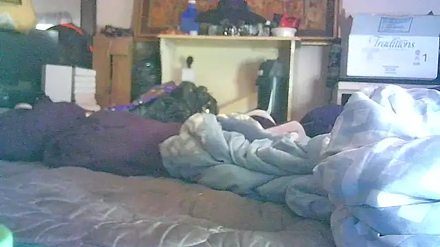 ON3YOULLN3VER_FIR3 webcam