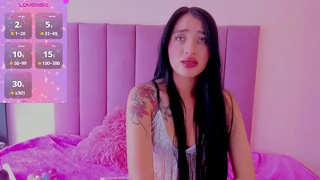 violet_myerrs webcam