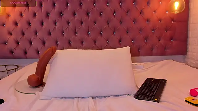 amber_sparkle webcam