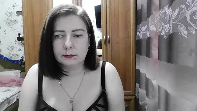 SophieNightAh webcam