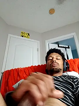 BigPrettyDick777 webcam