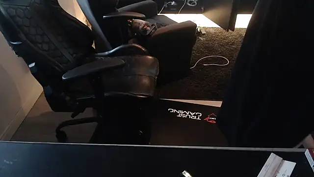 billybeerNL live cam screenshot male on Bagaboante — Live Sex Chat & Cams