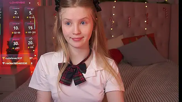 lilianhoward - LilianHoward's free webcam