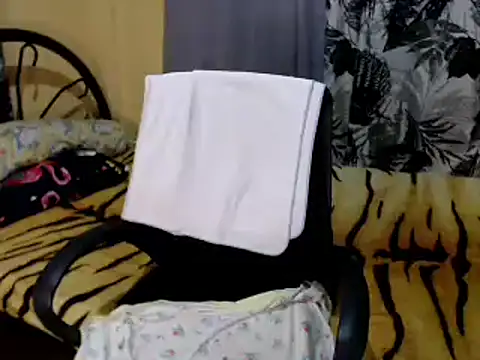 lovelyxmorena webcam