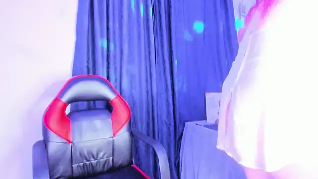 scarlett_redd webcam