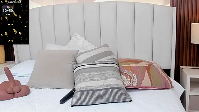 Mommy_Naughty webcam