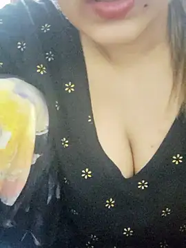 tanha18 (F young) - Buy a Dildo