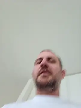 verylargecock (Ask my age) - Cum