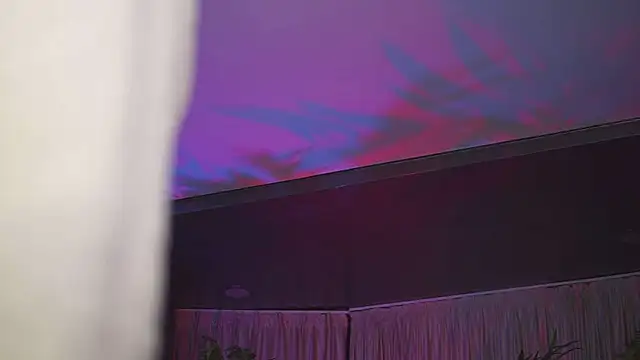 HotBustyBabeX webcam