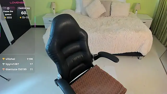 Celeste_Rous__ webcam