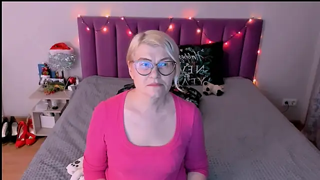 sabrinamacmarren webcam