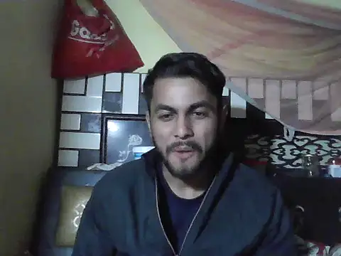 Stubborndesiboy webcam